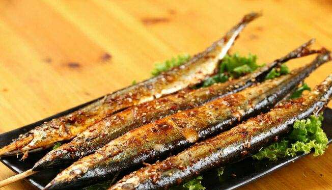 家庭主妇推荐:姜丝烤秋刀鱼的步骤与做法简单好吃
